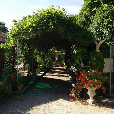 Residenza Villa I Nidi 圣卡塔林纳 外观 照片