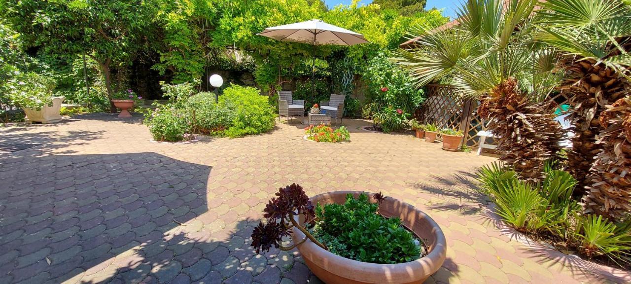 Residenza Villa I Nidi 圣卡塔林纳 外观 照片